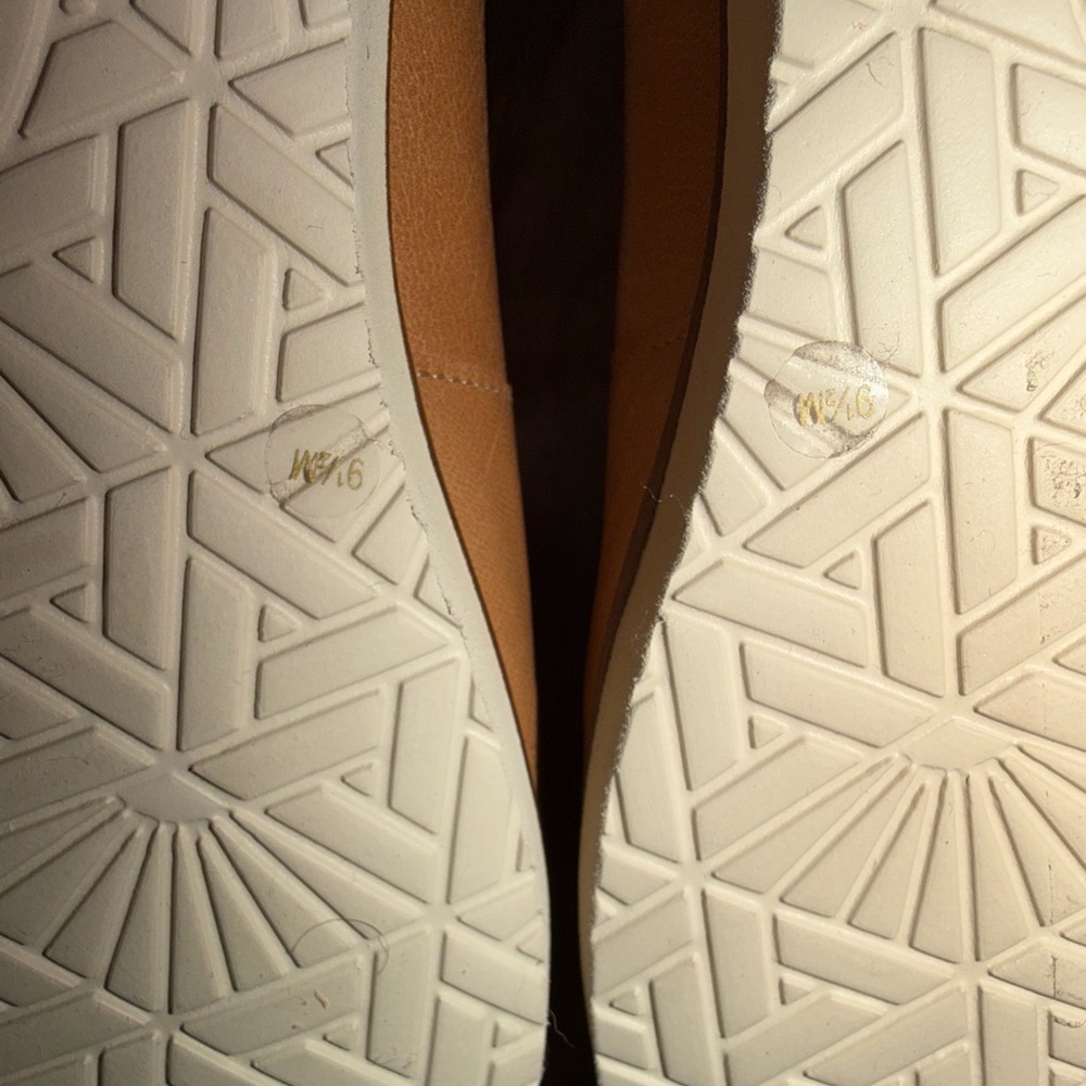 Brioso Emmaline Brown Brazilian Leather Flat Comfort Wedge Sz 9.5 NWOT $150 - Picture 8 of 8
